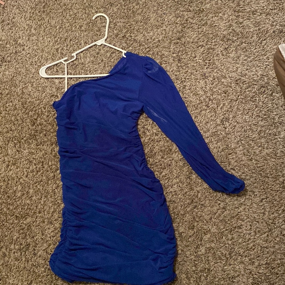 royal blue dress